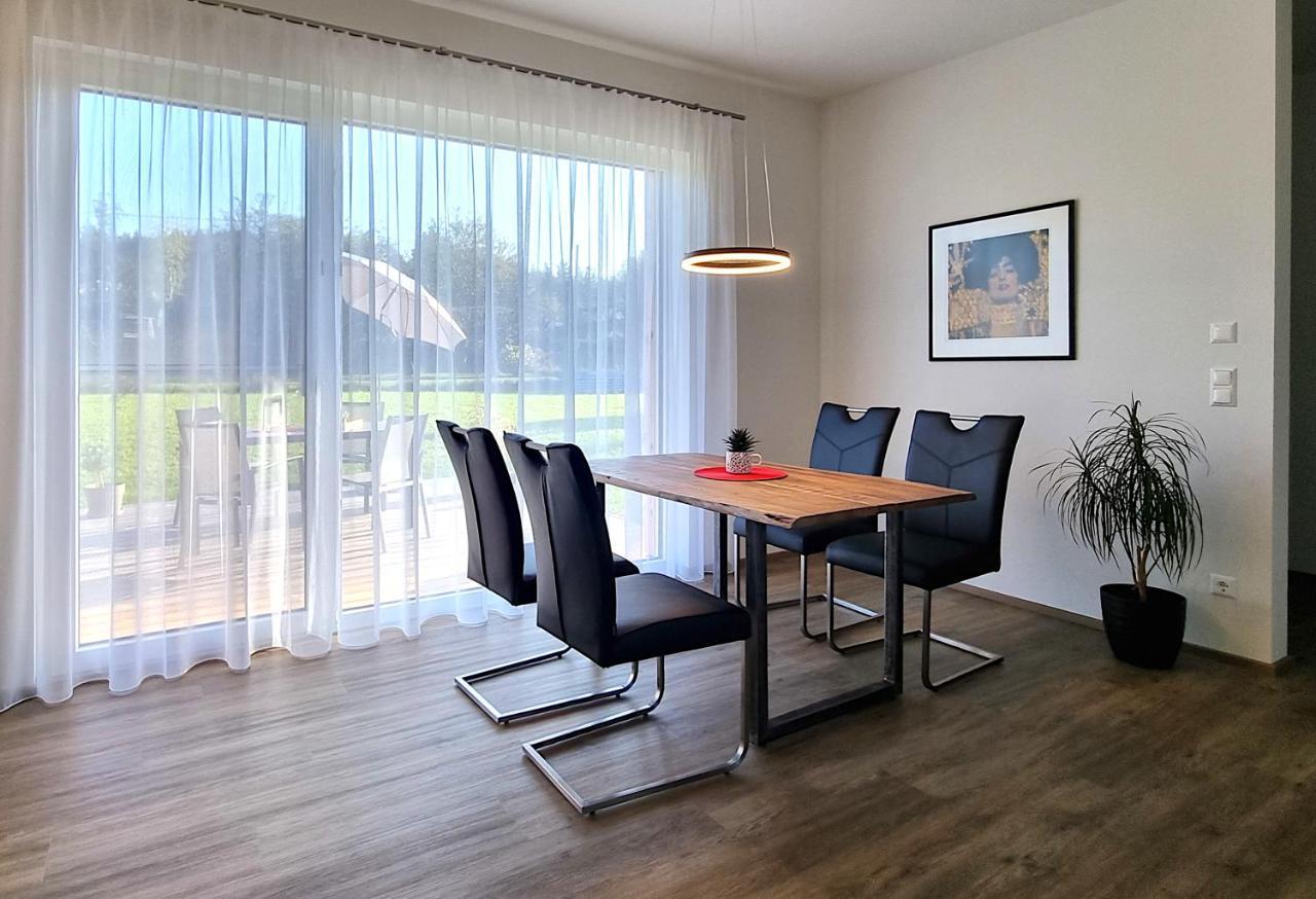 Ferienhaus Das Glab Velden am Woerthersee Luaran gambar